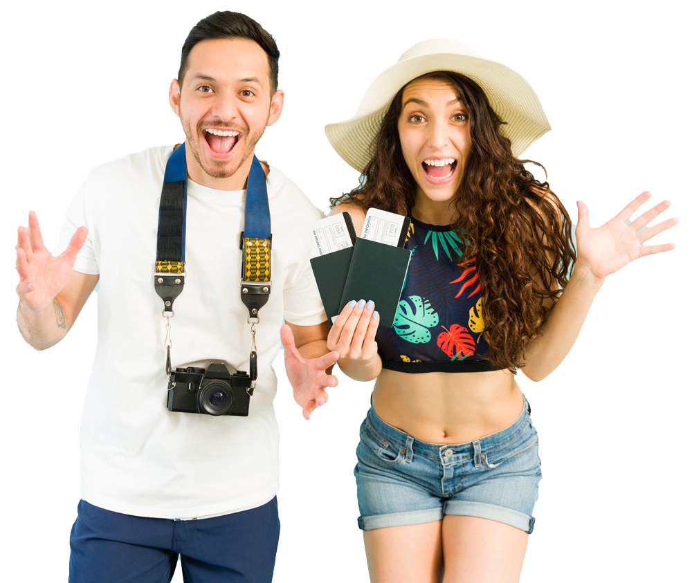 Pareja feliz con pasaportes